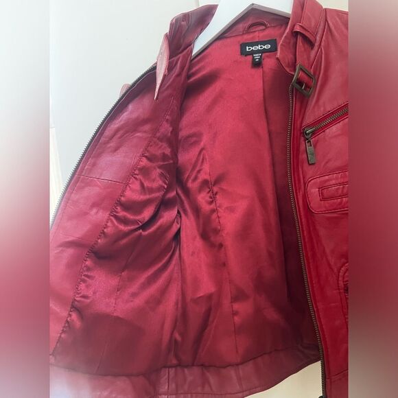 Women's Vintage RED Leather
Moto Jacket By BEBE! Size XS;NWOT! Perfect Condition - Picture 7 of 10